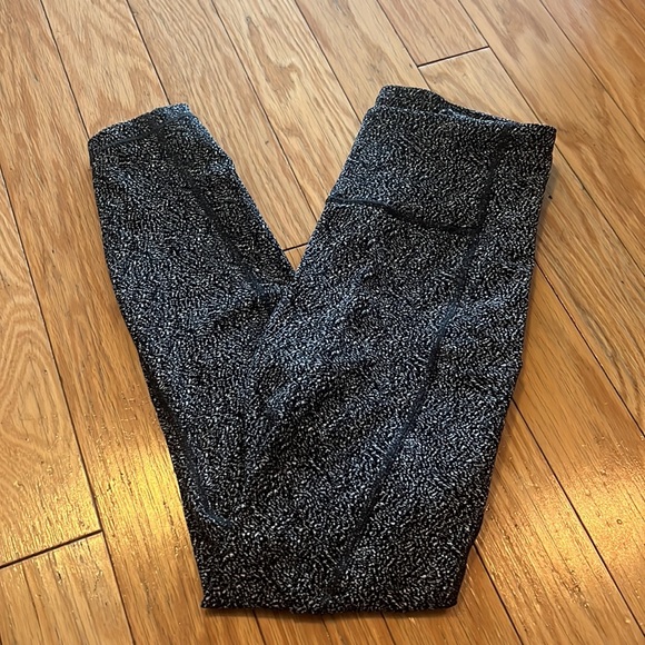Athleta leggings - great condition - Picture 2 of 4